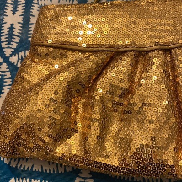 Gold clutch - Picture 2 of 4